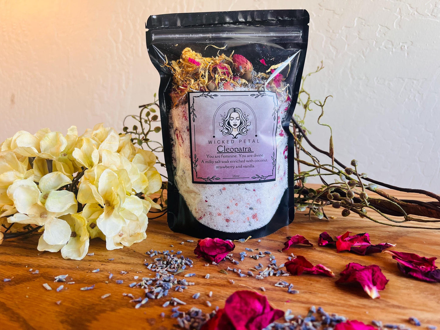 Cleopatra- Goddess Soak (16oz)